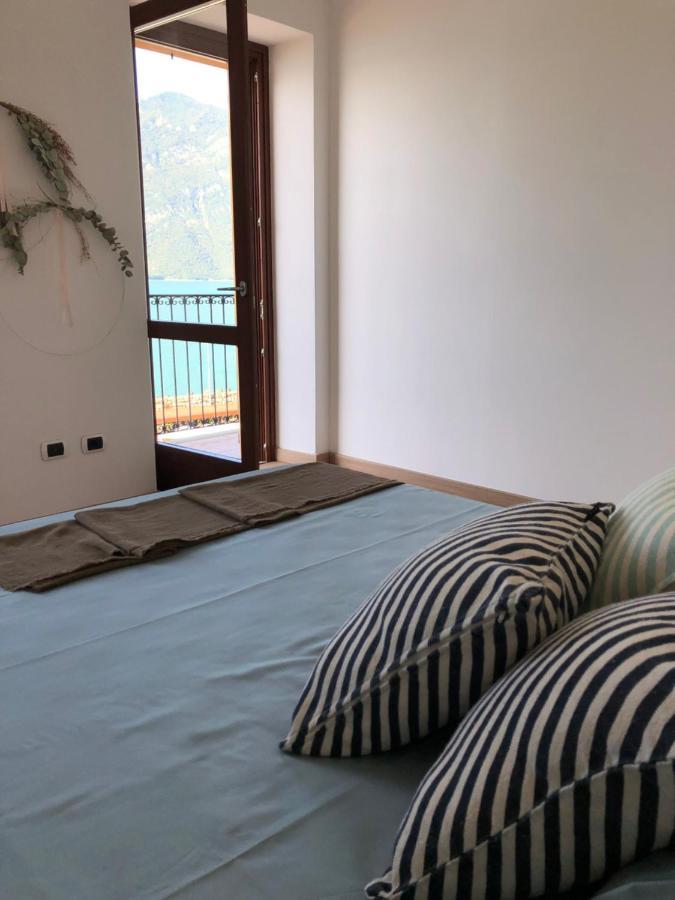 Al Porticciolo - Casa Vacanze Marone Luaran gambar